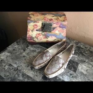 COACH signature print beige/metallic gold.